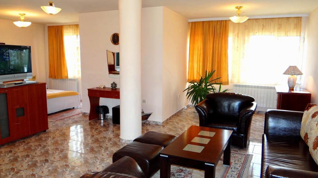 Markita Hotel Velingrad Room photo